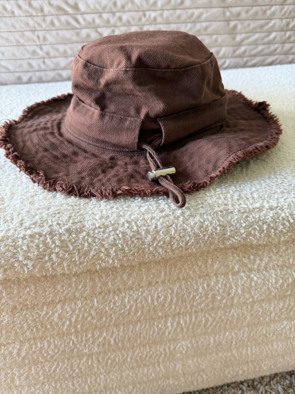 Jacquemus Chocolate Brown Canvas Bucket Hat with Frayed Edge - Picture 2 of 3